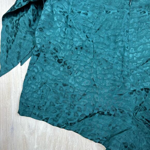 Lovers and Friends Revolve Dark Jade Green Cheyanne Wrap Satin Chic Skort XL - Picture 9 of 16